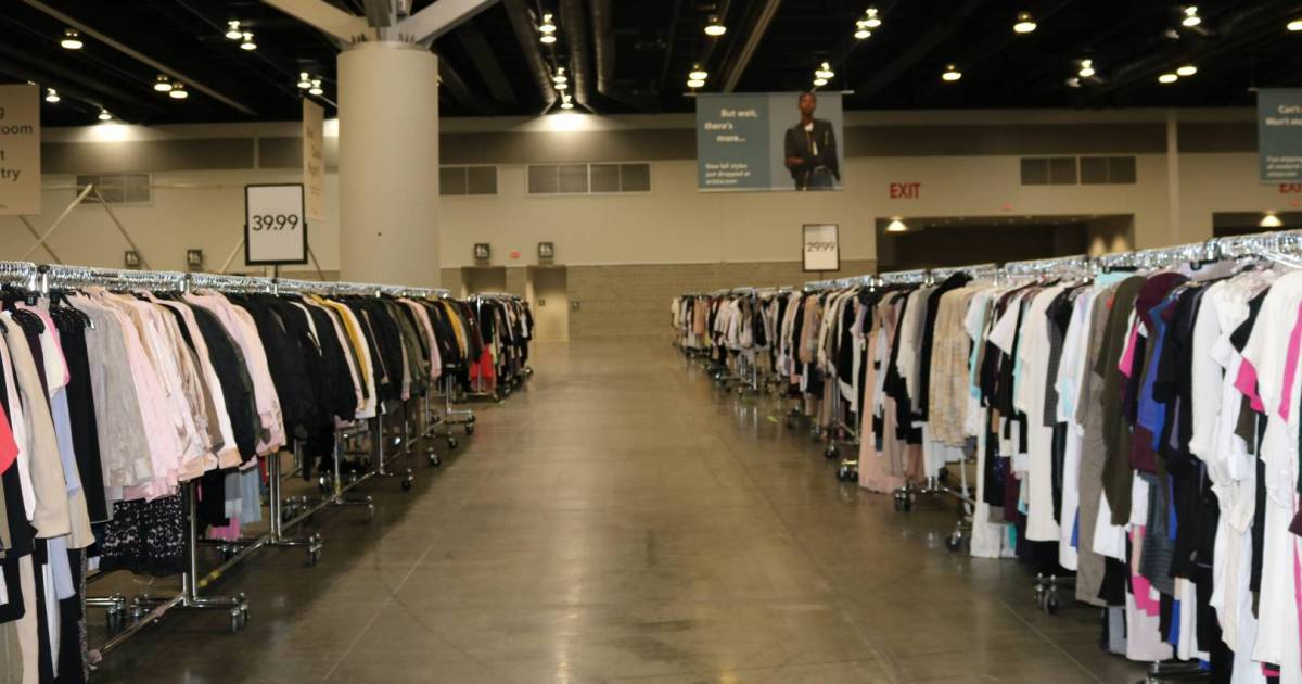 The Aritzia Warehouse Sale returns to Vancouver this month