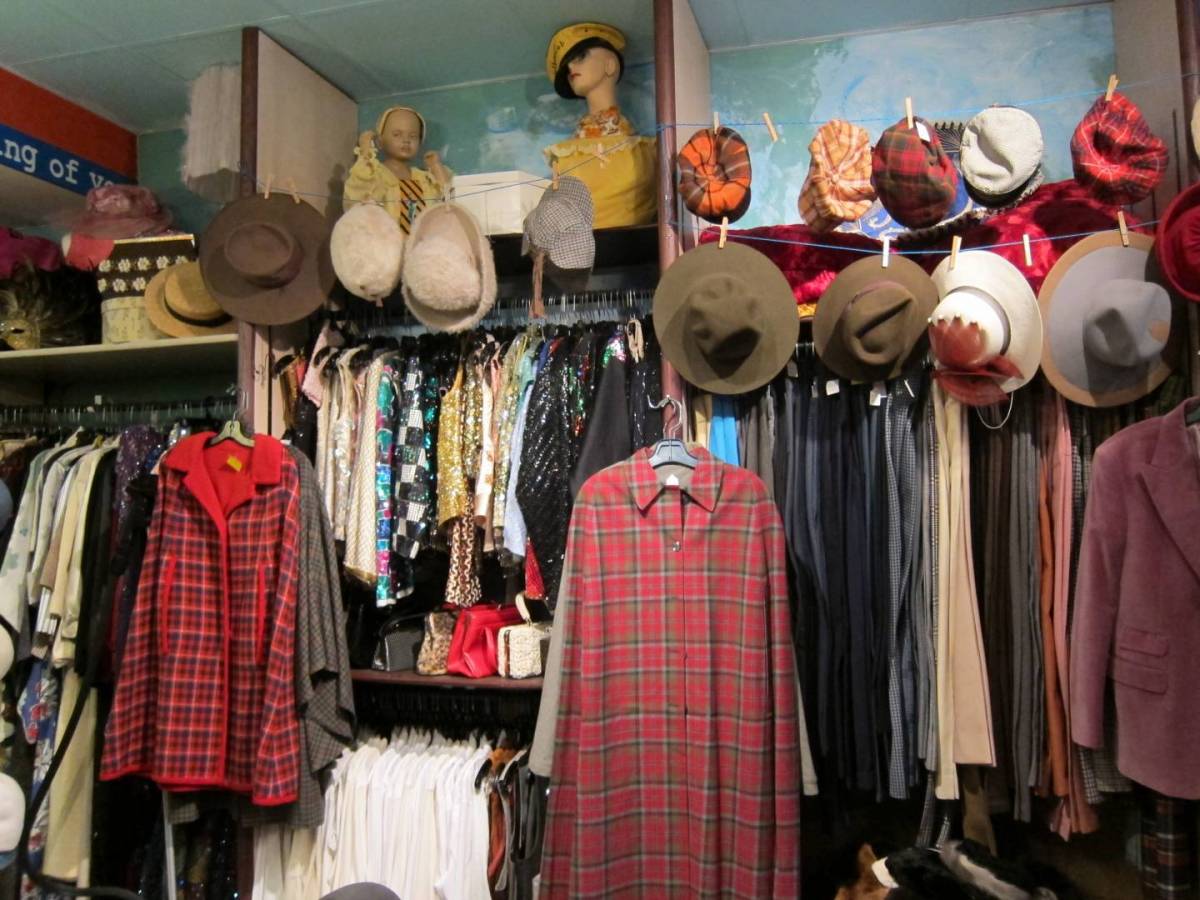 A Guide to Buying Vintage T-Shirts at Thrift Stores and on